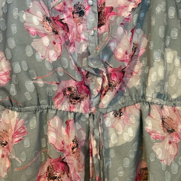 Express Floral Ruffle Tank - Picture 2 of 4